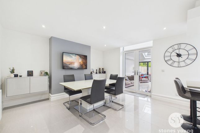 21 Cliffe Lane, Blackburn photo 3