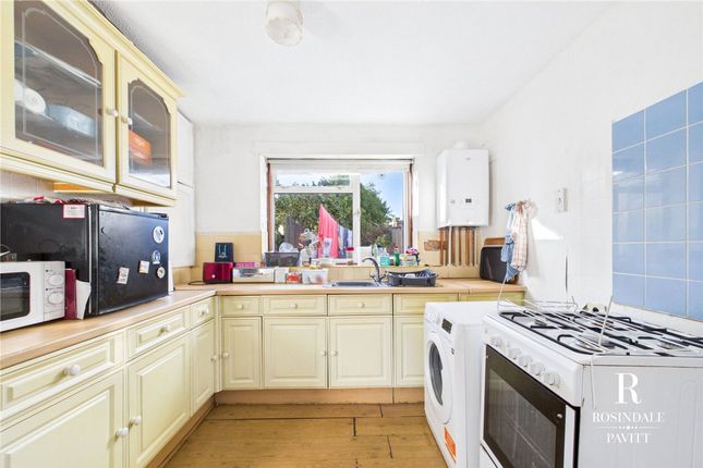 143 Winchcombe Road, Carshalton photo 3