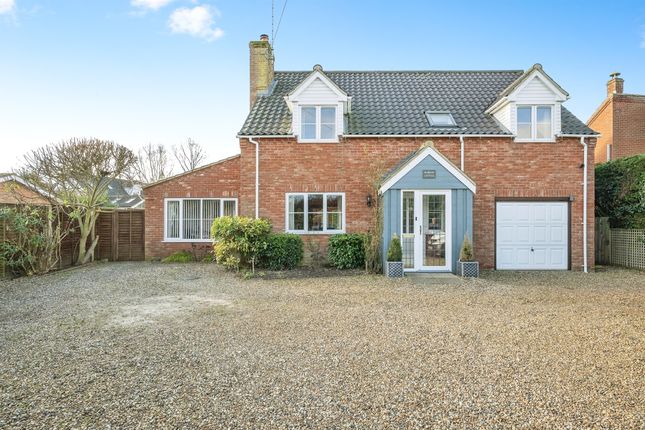 Thumbnail Detached house for sale in Cromer Road, Thorpe Market, Norwich