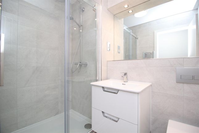 Apartment, 8, Old Chapel Court, Rodley photo 5