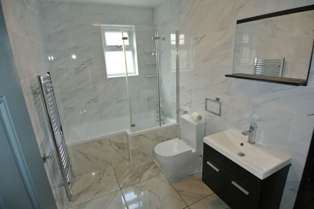25 Edgeworth Road, London photo 5