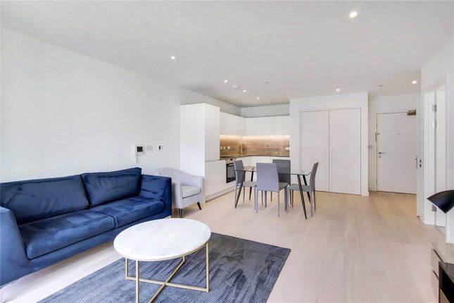 Thumbnail Flat to rent in Fairwater House, Bonnet Street, London