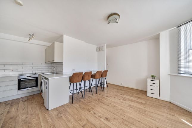Flat 1, Clyde House, Surbiton Road, Kingston Upon Thames photo 4