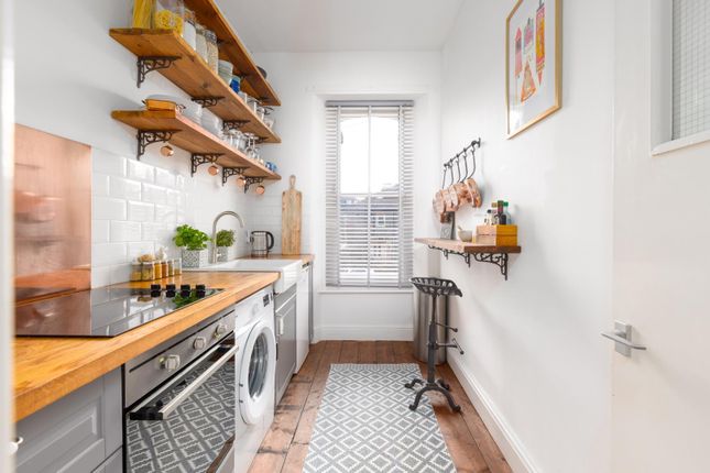 Flat 4, 82, Chesterfield Road, Bristol photo 4