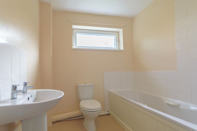 11 Berkeley Court, Centurion Close, SALISBURY photo 4
