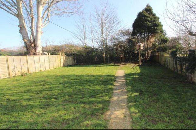 20, Layton Road, Gosport photo 2