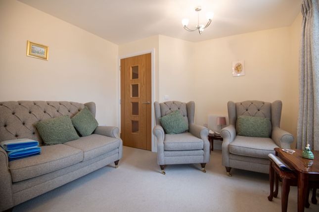 Flat 26, 44 Westfield Road, Wellingborough photo 4