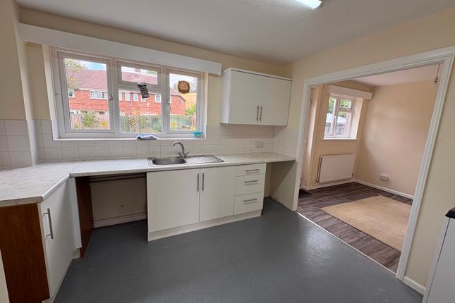 61, Leigh Road, Andover photo 4