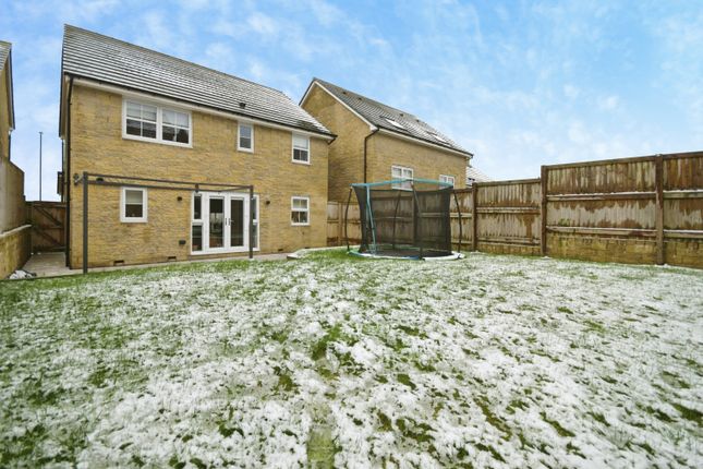 27, Quartz Drive, Buxton photo 3