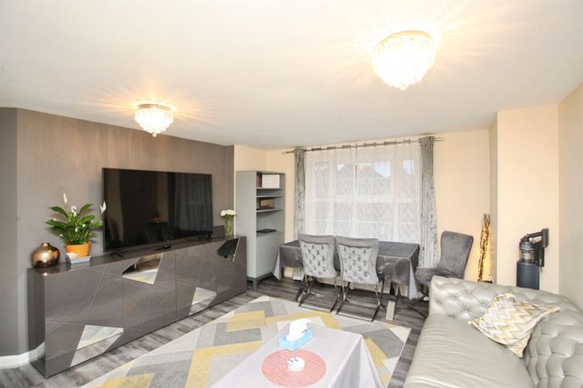 Stowe Drive, Rugby photo 4
