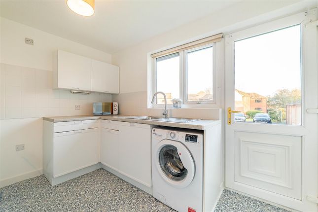 20, Kings Court, Leyland photo 3