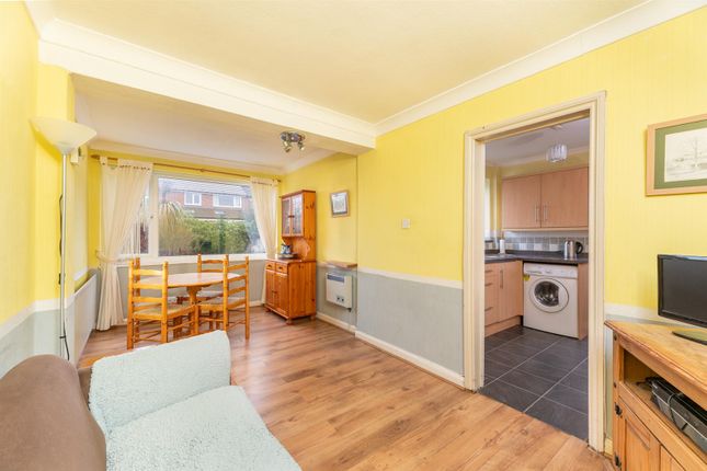 29, Cambridge Grove, Otley photo 3