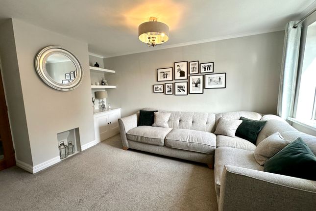 14, Rosewood Drive, Willenhall photo 4