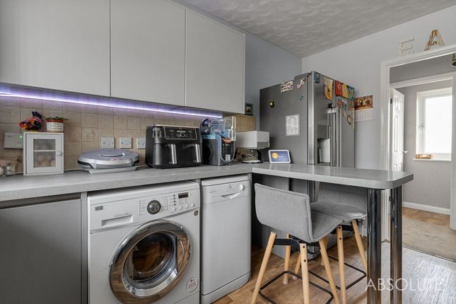44 Rosemary Gardens, Paignton photo 4