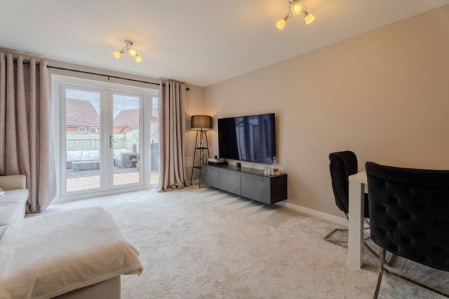 8, Monkton Way, Dudley photo 3