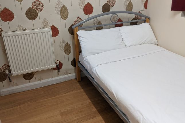 Shared accommodation to rent in Longbridge Road, Barking London