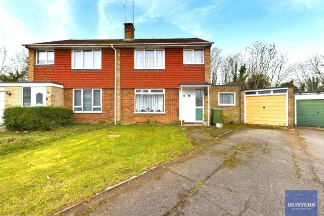 Thumbnail Property for sale in Brook Close, Wokingham