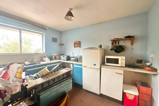 Flat 1a, Royston Court, Exeter photo 4