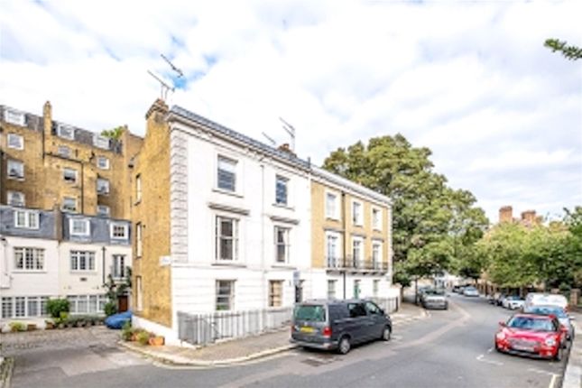 Thumbnail Flat for sale in Aylesford Street, London