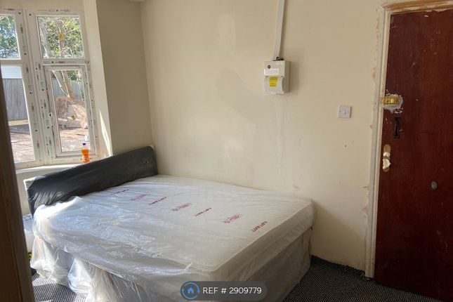 Tipton Road, Dudley photo 2