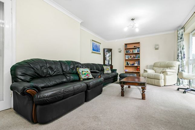 17, Bell Acre, Letchworth Garden City photo 3