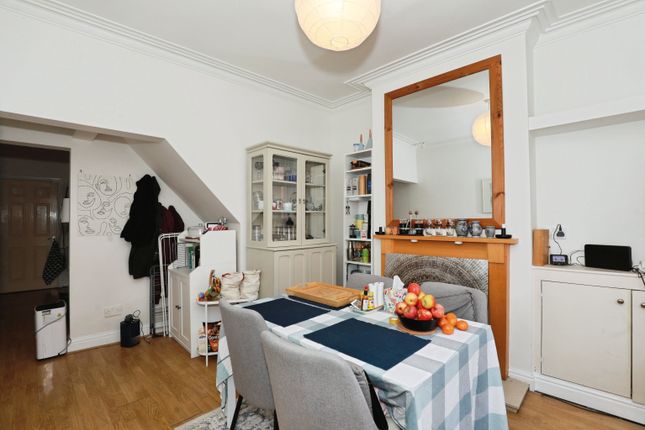 27, North Street, Newcastle photo 3