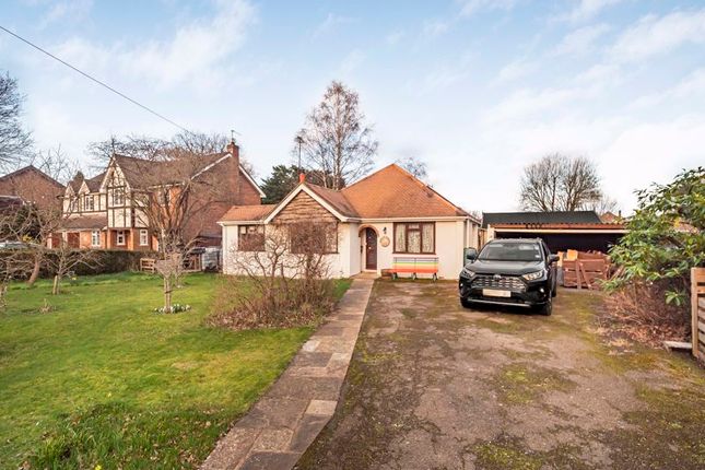 Thumbnail Bungalow for sale in The Glade, Fetcham, Leatherhead
