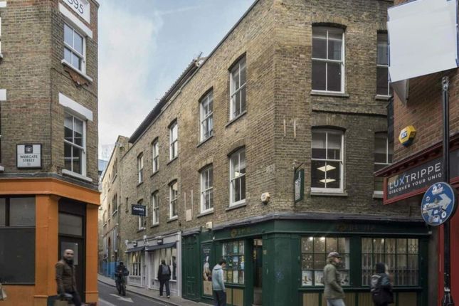 Office to let in Sandy's Row, London