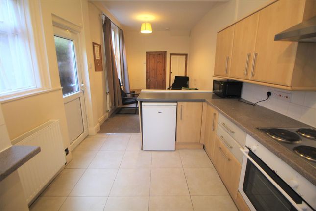 Terraced house to rent in Kensington Road, Earlsdon, Coventry