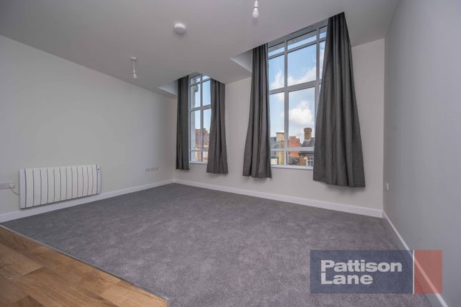Flat to rent in Silver Street, Kettering