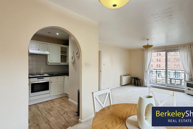 Flat 354, Waterloo Quay, Waterloo Road, Liverpool photo 4