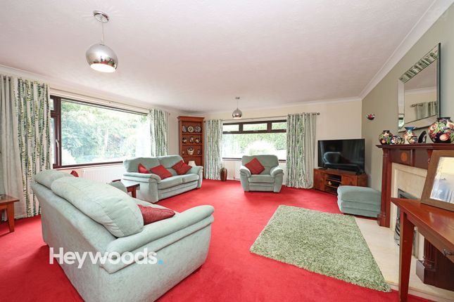 26 Woodland Hills, Crewe photo 4