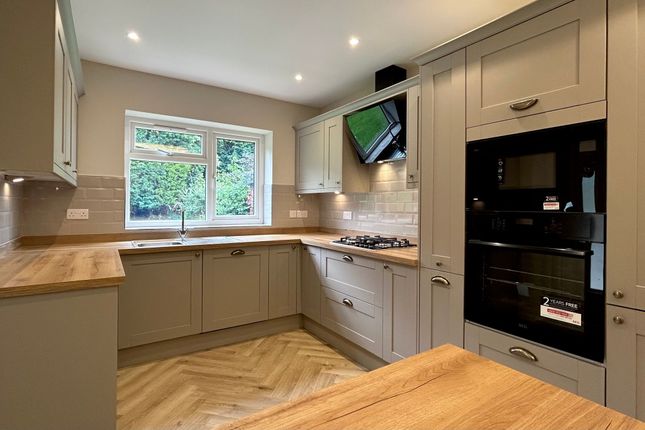 76 Rossendale Road, Cheadle photo 4