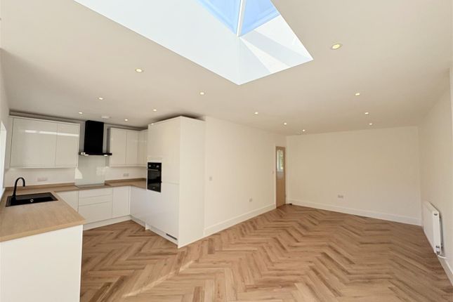 6, Cuckoo Lane, Fareham photo 4