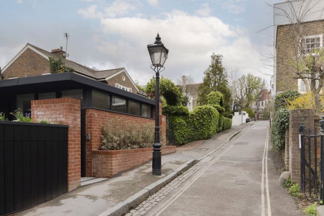 Thumbnail Detached house for sale in Holly Walk, Hampstead Village, London