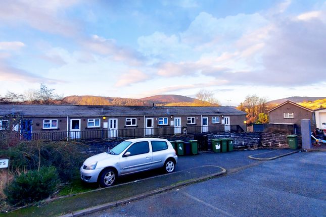 Thumbnail Flat to rent in Manor Court Flats, Thistle Way, Risca