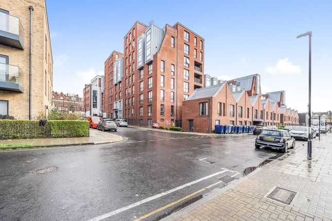 Flat for sale in Gaumont Place, Streatham Hill, London