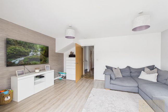 3, Lime Tree Avenue, Gloucester photo 4