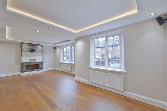 Daffodil Street, Shepherd's Bush photo 3