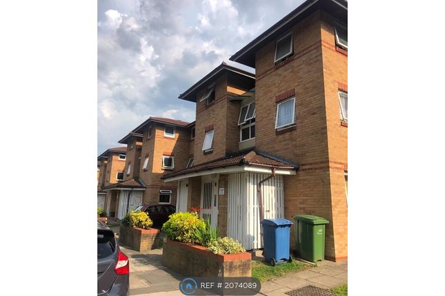 Thumbnail Flat to rent in Warlingham House, London
