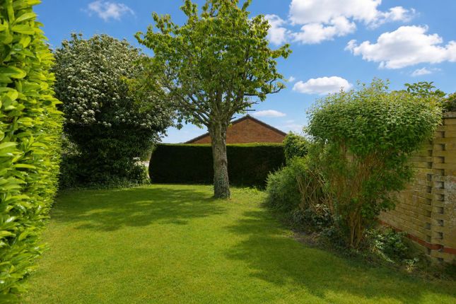 86, Windmill Lane, Raunds photo 2