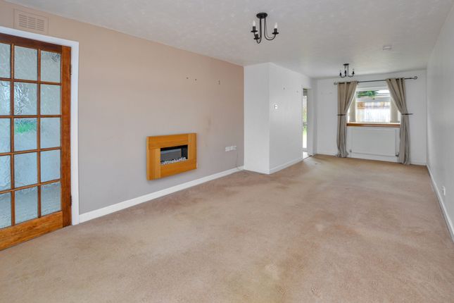 16 Olifard Avenue, Glasgow photo 4