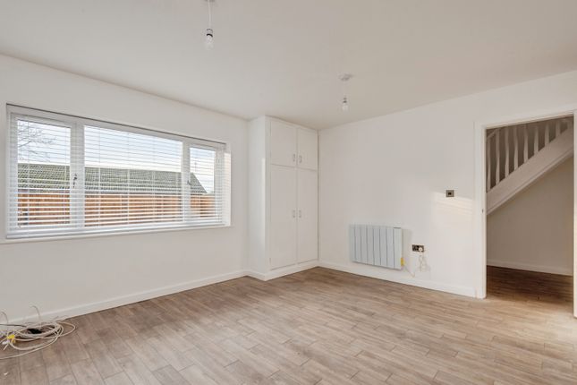 15A,, Hawthorn Road, St. Helens photo 3