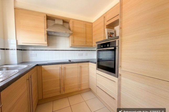 23 Haven Court Southampton Road, Southampton photo 2