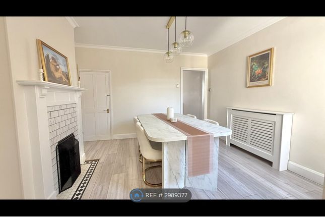 Bernard Road, Wallington photo 4