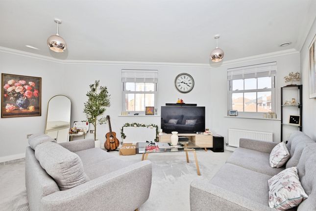 5, Shepherd Court, YEOVIL photo 3