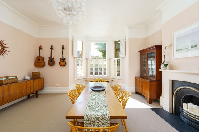 203, Chevening Road, London photo 4