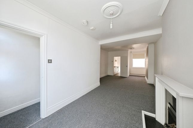 64, Leeming Lane South, Mansfield photo 3