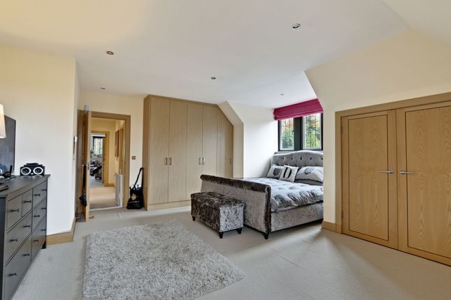 Flat for sale in Cockfosters Road, Hadley Wood
