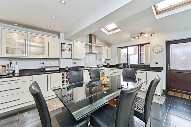 2, Dewberry Drive, West Midlands photo 3
